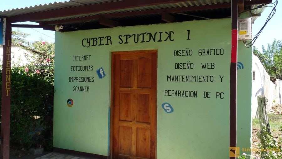 Internetové centrum Sputnik na ostrově Ometepe
