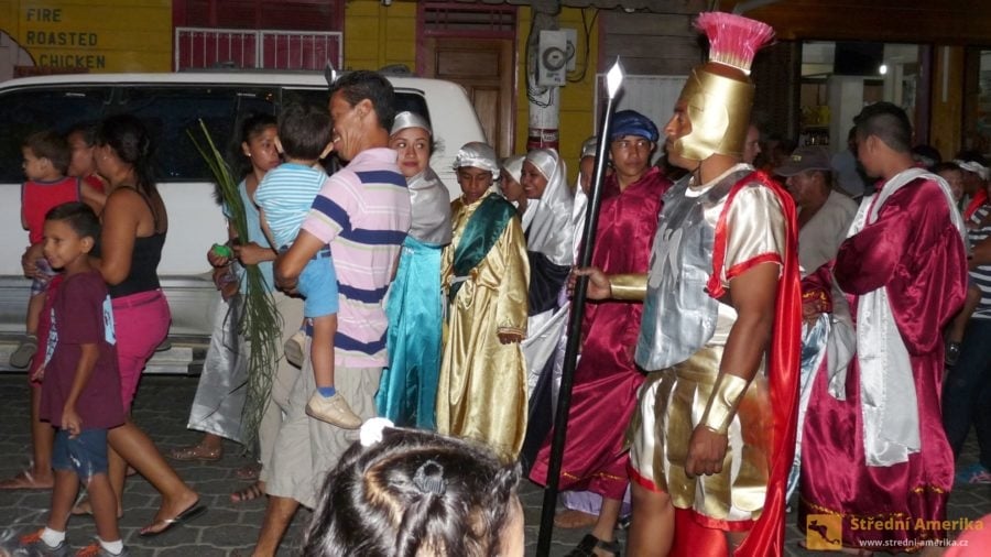 Nikarague,San Juan Del Sur. Pouliční divadlo při příležitosti nadcházejících Velikonoc.